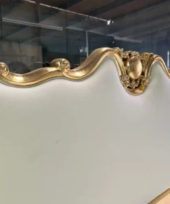 Giường ngủ tân cổ điển dát vàng bọc nệm GVGN027