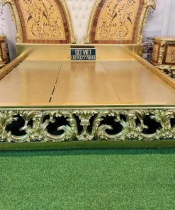 Giường ngủ cổ điển Versailles dát vàng GVGN024