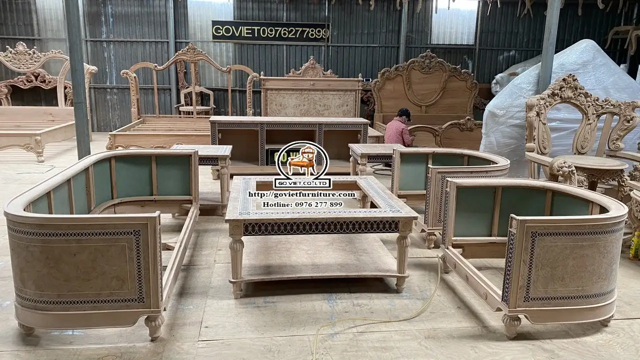 Sofa tân cổ điển dát vàng bọc nệm GVSF037
